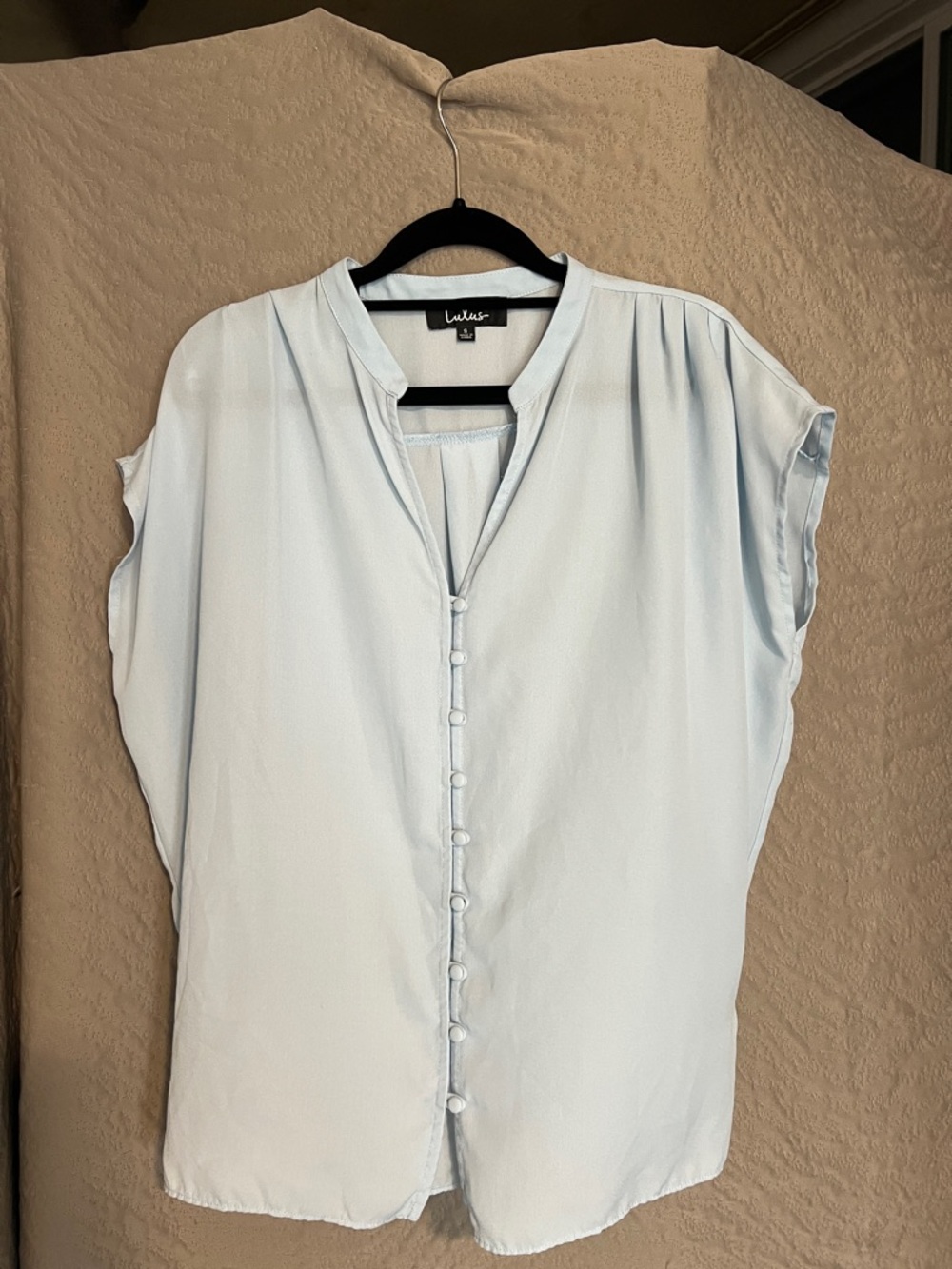 Lulu's Light Blue Cap Sleeve Button-Front Blouse Size S